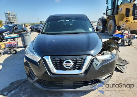 2020 Nissan Kicks S из США, поврежденный, VIN 3N1CP5BV9LL570622